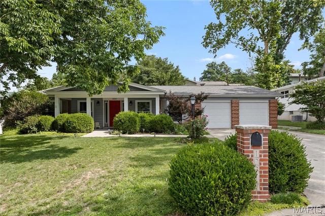 12317 Tempo Dr, Saint Louis, MO 63146