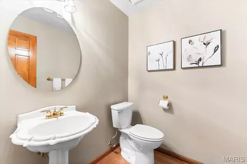 Bath - 705 E Wesley Dr, O'fallon, IL 62269 photo 1 of 5