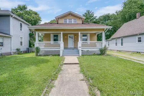 413 Cherry St, Edwardsville, IL 62025