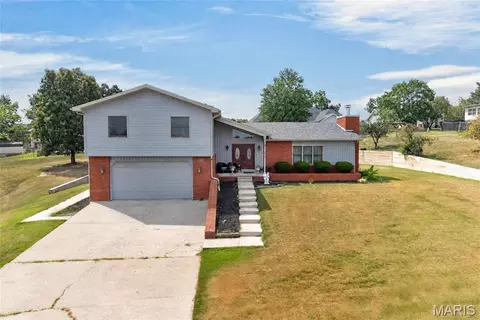 Exterior - 106 Meadow Ln, Saint Robert, MO 65584 photo 11 of 15