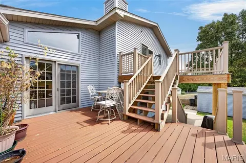 Exterior - 106 Meadow Ln, Saint Robert, MO 65584 photo 4 of 15