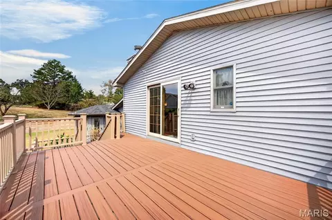 Exterior - 106 Meadow Ln, Saint Robert, MO 65584 photo 3 of 15