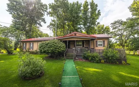 24001 State Route K, Duke, MO 65461 photo 5
