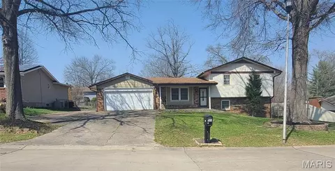 1808 Ferndale Dr, Cape Girardeau, MO 63701