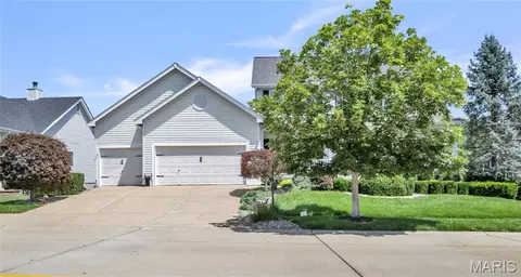 Exterior - 731 Castle Pines Dr, Ballwin, MO 63021 photo 1 of 5