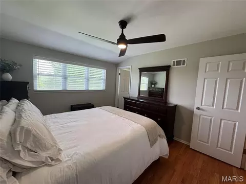 Bedroom - 308 Twinview Ter, Ballwin, MO 63011 photo 3 of 5