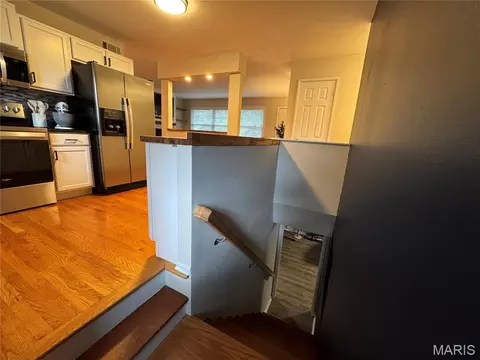 Entry Way - 308 Twinview Ter, Ballwin, MO 63011 photo 2 of 5