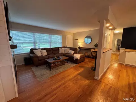 Living - 308 Twinview Ter, Ballwin, MO 63011 photo 4 of 8