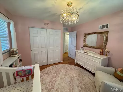 Bedroom - 308 Twinview Ter, Ballwin, MO 63011 photo 4 of 5