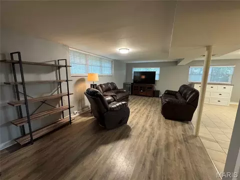 Living - 308 Twinview Ter, Ballwin, MO 63011 photo 5 of 8