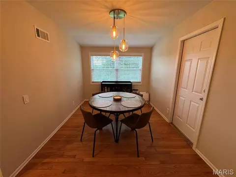 Dining - 308 Twinview Ter, Ballwin, MO 63011 photo 2 of 3
