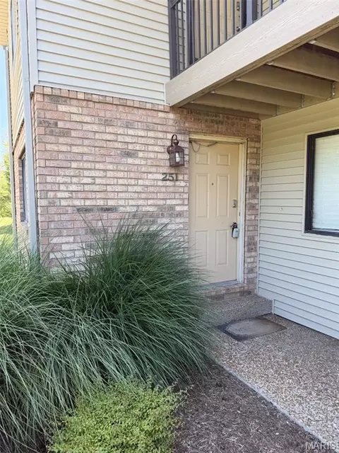 251 Eagle Rdg, O'fallon, IL 62269 photo 1