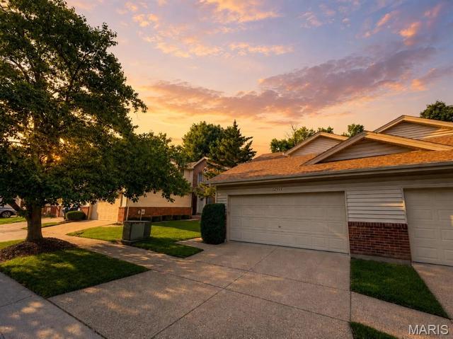 12911 Banyan Town Dr, Saint Louis, MO 63146