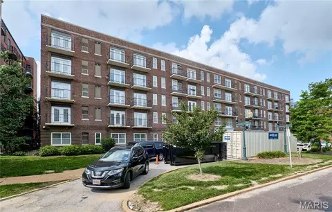 5630 Pershing Ave #23, Saint Louis, MO 63112