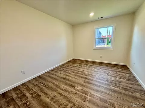 Bedroom - 868 E 2nd St, Centralia, IL 62801 photo 3 of 4