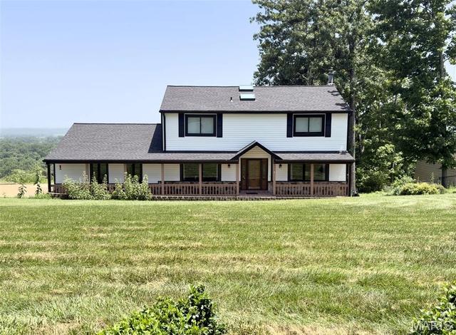 7040 Christopher Dr, Saint Louis, MO 63129