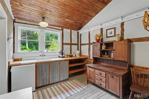 Kitchen - 6948 Highway Cc, Leslie, MO 63056 photo 1 of 6