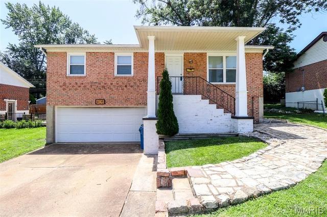 9110 Radiom Dr, Saint Louis, MO 63123