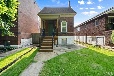 2654 Pennsylvania Ave, Saint Louis, MO 63118