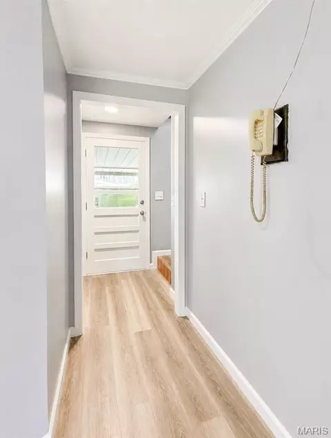 Entry Way - 11327 Hwy E, Arcadia, MO 63621 photo 5 of 6