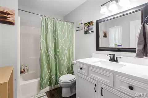 Bath - 5116 Darrell Dr, Imperial, MO 63052 photo 2 of 2