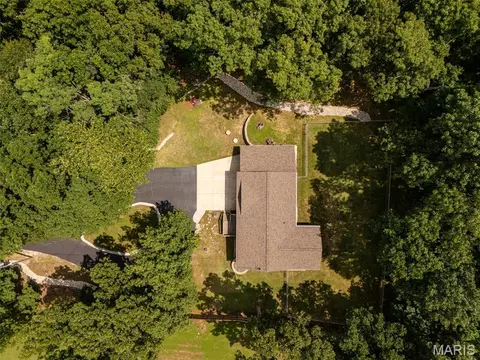 Exterior - 5116 Darrell Dr, Imperial, MO 63052 photo 7 of 10
