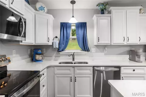 Kitchen - 5116 Darrell Dr, Imperial, MO 63052 photo 1 of 3