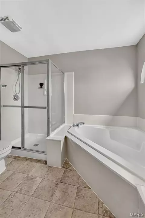Bath - 1455 Chambers Dr, O'fallon, MO 63366 photo 3 of 6