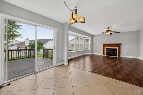 Living - 1455 Chambers Dr, O'fallon, MO 63366 photo 8 of 10