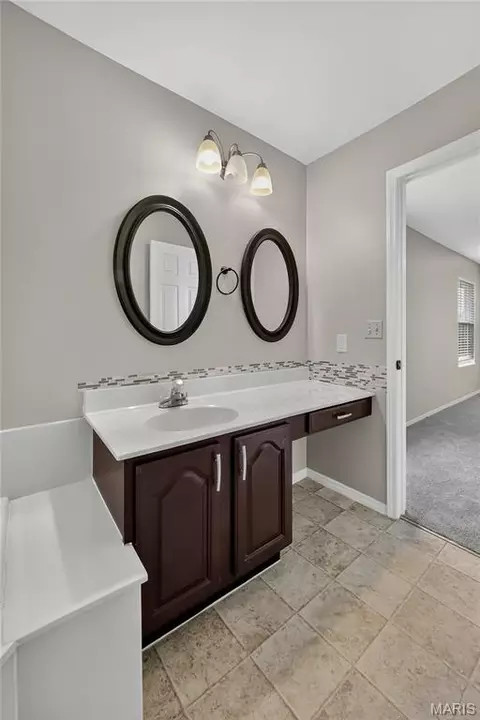 Bath - 1455 Chambers Dr, O'fallon, MO 63366 photo 4 of 6