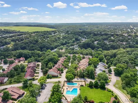 View/Area - 724 Sandy Summit Dr, Ballwin, MO 63021 photo 1 of 3