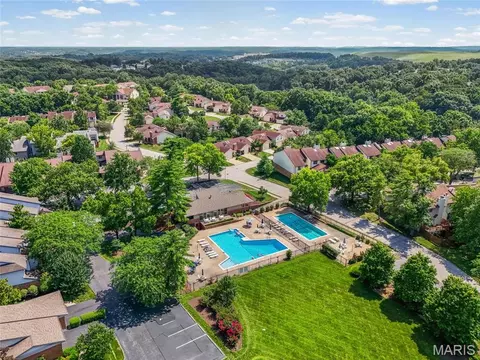 View/Area - 724 Sandy Summit Dr, Ballwin, MO 63021 photo 3 of 3