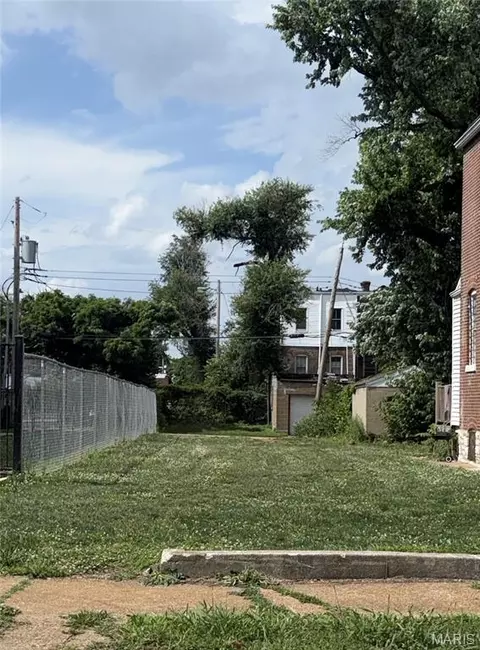 4647 Enright Ave, Saint Louis, MO 63108