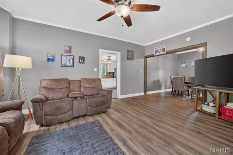 Entry Way - 310 E Main St, Alhambra, IL 62001 photo 2 of 4