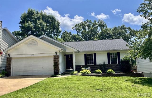 144 Hunters Green Ln, Eureka, MO 63025