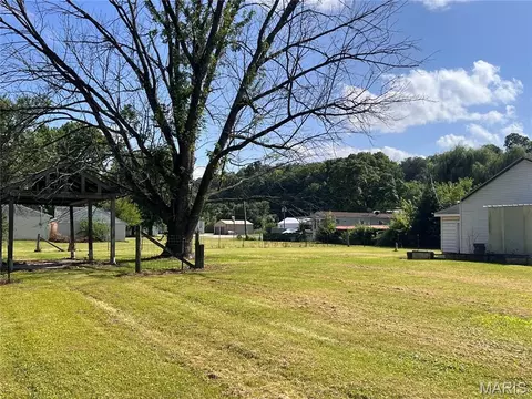 196 Elm St, Winfield, MO 63389 photo 6