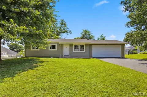 Exterior - 502 Hill Dr, Eureka, MO 63025 photo 1 of 7