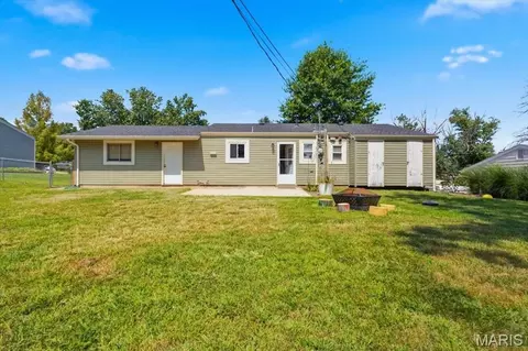 Exterior - 502 Hill Dr, Eureka, MO 63025 photo 7 of 7