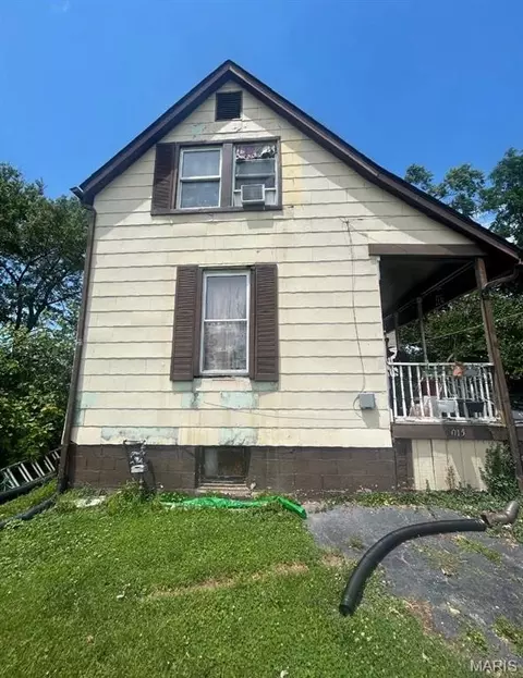 3015 Endicott Ave, Saint Louis, MO 63114