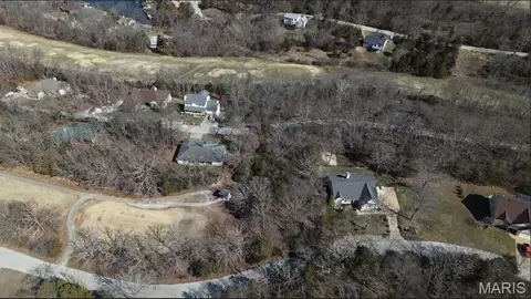 9 Magnolia Dr, Hillsboro, MO 63050