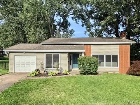 122 Westridge Ct, Collinsville, IL 62234