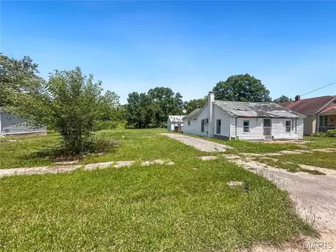 114 Oak St, Morrison, MO 65061