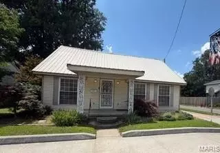801 S Main St, Charleston, MO 63834