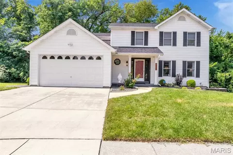 2101 Dettmer Pl, Florissant, MO 63031