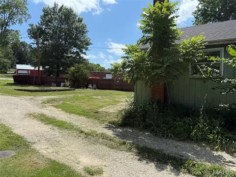 Exterior - 119 Pine St, Arcadia, MO 63621 photo 4 of 5