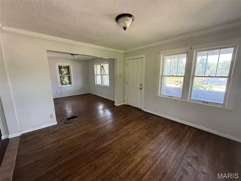 Living - 119 Pine St, Arcadia, MO 63621 photo 1 of 1