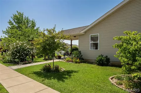 Exterior - 2 Jackson Cir, Festus, MO 63028 photo 4 of 12