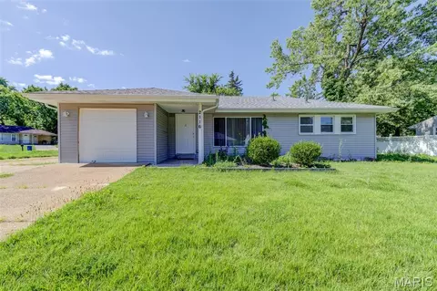 2116 Jannette Dr, Saint Louis, MO 63136