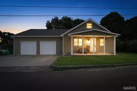 354 N 5th St, Sainte Genevieve, MO 63670