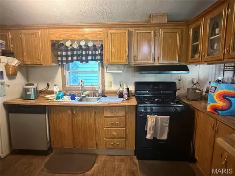 804 Walnut St, Hannibal, MO 63401 photo 9